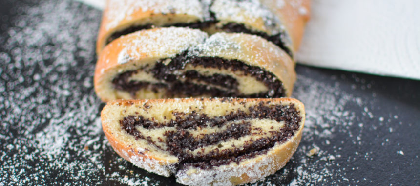 Dinkel-Mohn-Stollen